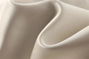 Top Estruturado com Meio Laço – Elegância Moderna em Corset