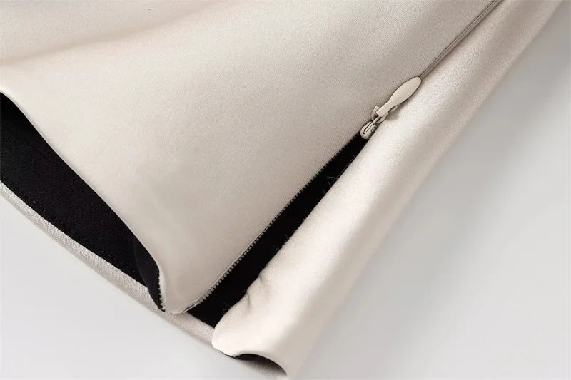 Top Estruturado com Meio Laço – Elegância Moderna em Corset