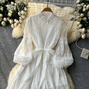 Vestido Renda Longo com Manga Bufante – Renda Delicada e Faixa Ajustável