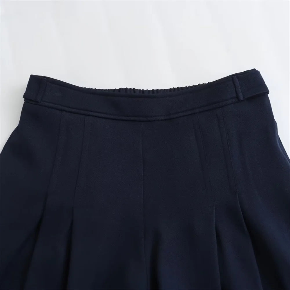 Conjunto Elegante – Blazer Curto com Botões Decorativos e Calça Pantalona