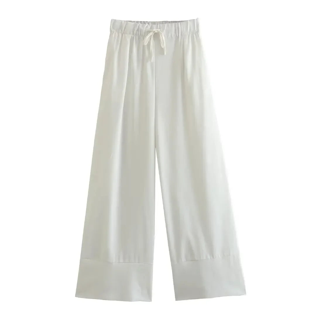 Conjunto Regata com Gola Halter - Elegância e Conforto em um Conjunto Sofisticado