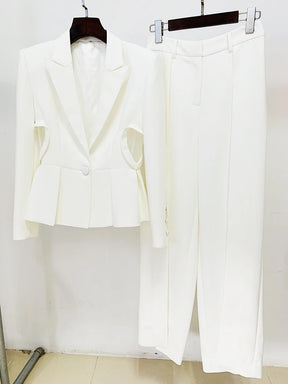 Conjunto de Alfaiataria Exclusivo – Blazer com Recortes e Calça com Fenda