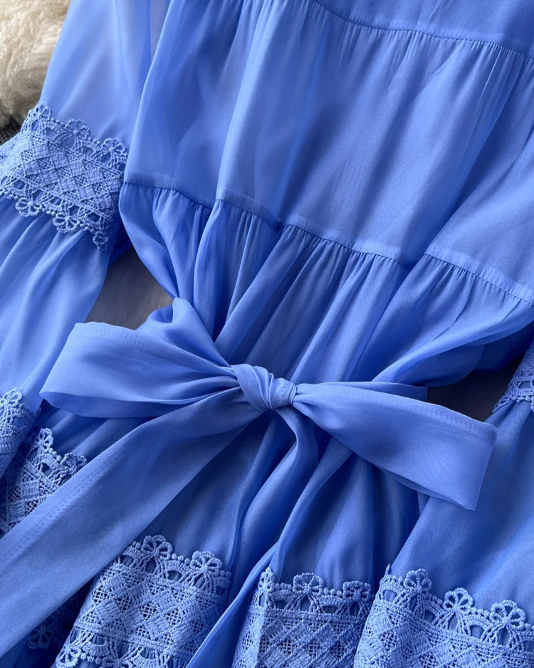 Vestido Renda Longo com Manga Bufante – Renda Delicada e Faixa Ajustável