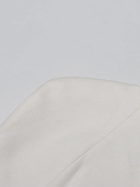 Vestido Longo Bicolor com Decote Reto – Cintura Alta e Saia Plissada em Silhueta Escultural