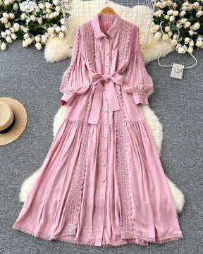 Vestido Longo com Renda e Botões Frontais – Modelagem A-line e Cintura Ajustável