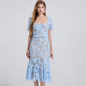Vestido Longo de Renda Bordada - Silhueta Sereia com Estrutura Interna e Elegância Atemporal