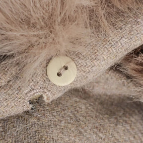 Sobretudo Feminino com Cinto e Gola de Pelo – Outono/Inverno