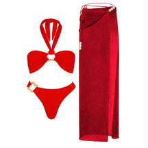 Conjunto Luxuoso com Pérolas – Biquíni Halter 3 Peças com Saída Ombro a Ombro