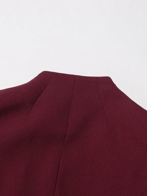 Conjunto de Alfaiataria – Blazer com Gola Alta e Calça de Cintura Alta com Botões Decorativos