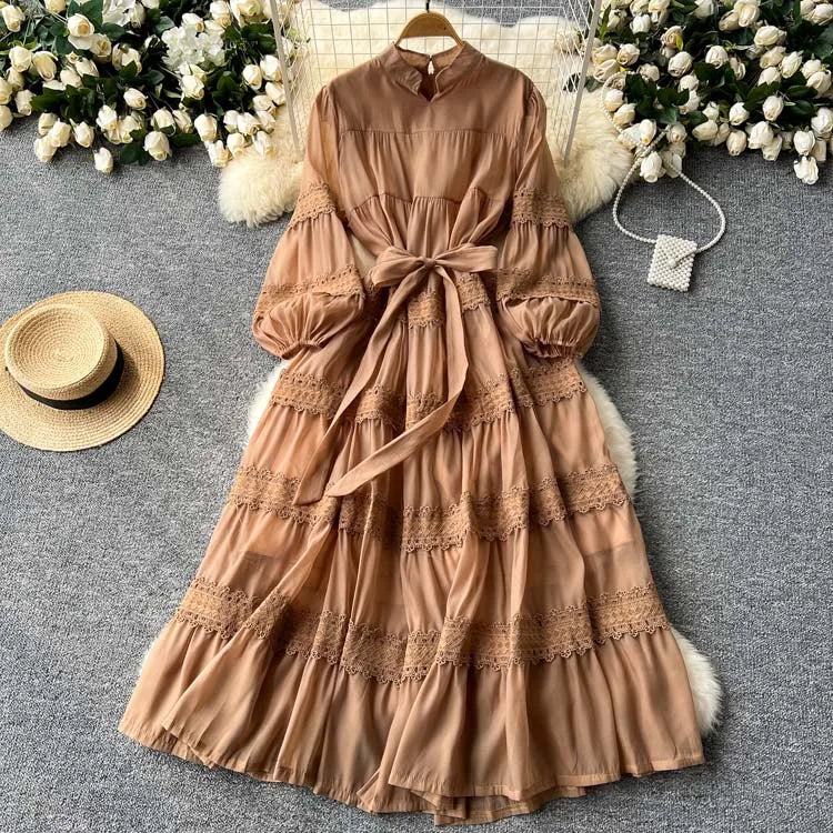 Vestido Renda Longo com Manga Bufante – Renda Delicada e Faixa Ajustável