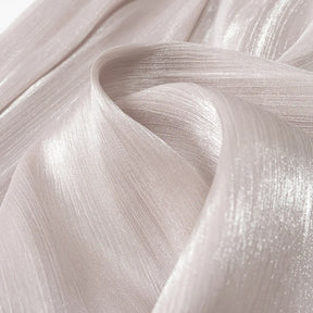 Conjunto Blusa e Saia Plissada - Brilho Sutil e Silhueta Moderna