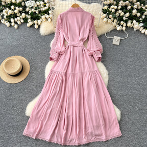 Vestido Longo com Renda e Botões Frontais – Modelagem A-line e Cintura Ajustável