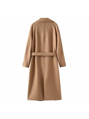 Casaco Longo – Estilo, Conforto e Sofisticação