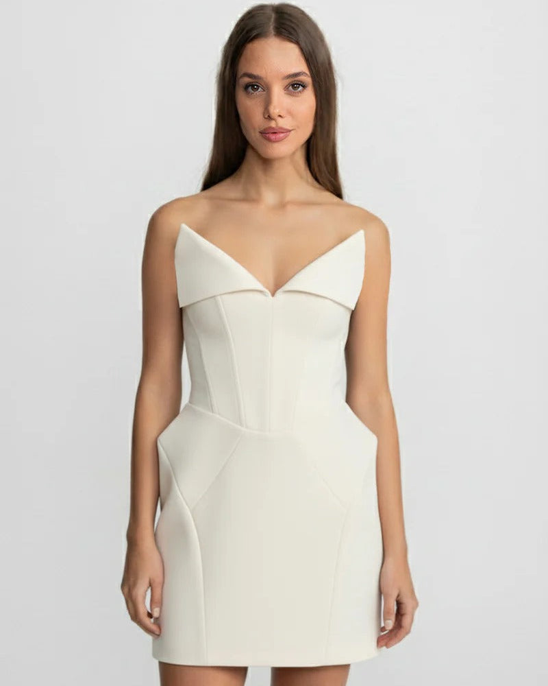 Vestido Tomara-que-Caia com Corpo Estruturado em Cetim